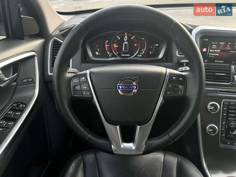 Внедорожник / Кроссовер Volvo XC60 2015 в Киеве фото 42 Внедорожник / Кроссовер Volvo XC60 2015 в Киеве