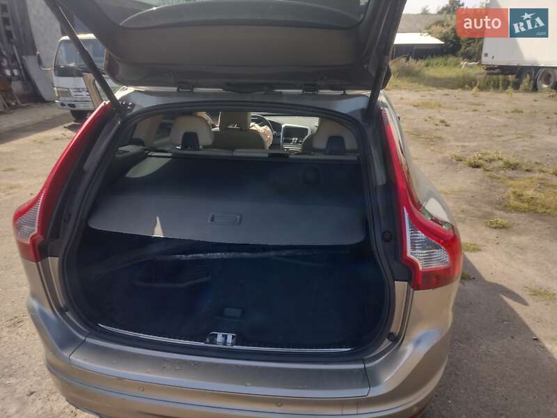 Внедорожник / Кроссовер Volvo XC60 2016 в Ровно фото 4 Внедорожник / Кроссовер Volvo XC60 2016 в Ровно