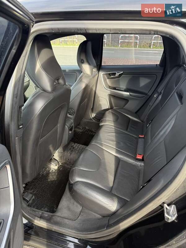 Внедорожник / Кроссовер Volvo XC60 2013 в Киеве фото 9 Внедорожник / Кроссовер Volvo XC60 2013 в Киеве