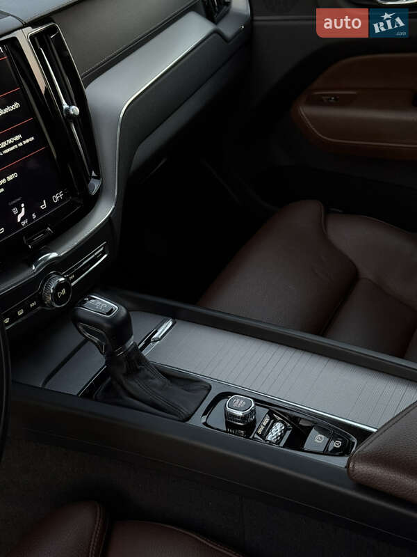 Позашляховик / Кросовер Volvo XC60 2018 в Львові фото 16 Позашляховик / Кросовер Volvo XC60 2018 в Львові