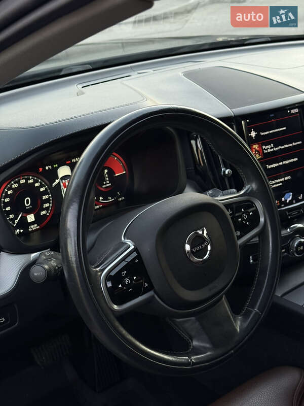 Позашляховик / Кросовер Volvo XC60 2018 в Львові фото 12 Позашляховик / Кросовер Volvo XC60 2018 в Львові