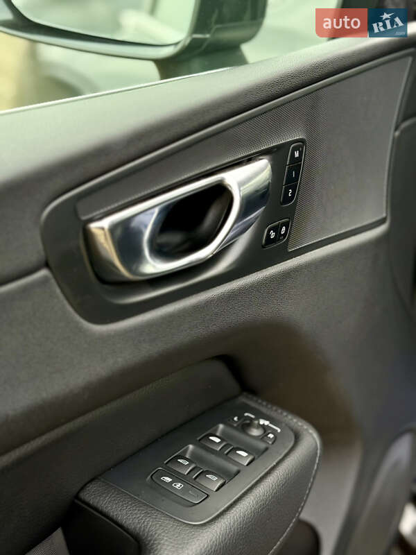 Внедорожник / Кроссовер Volvo XC60 2018 в Коломые