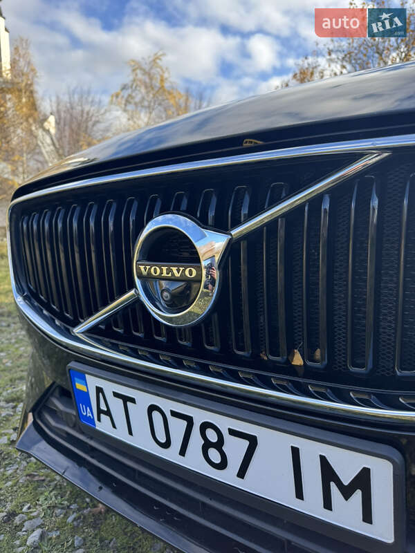 Внедорожник / Кроссовер Volvo XC60 2017 в Ивано-Франковске фото 9 Внедорожник / Кроссовер Volvo XC60 2017 в Ивано-Франковске