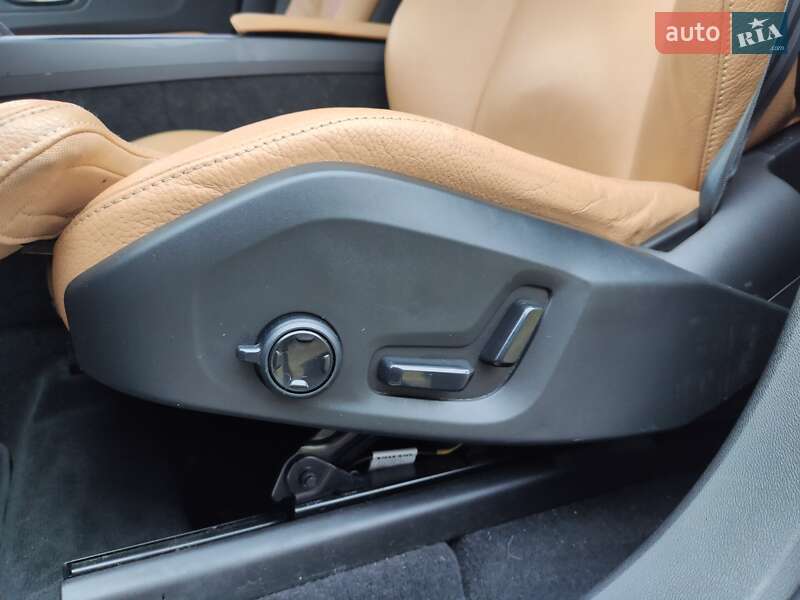 Позашляховик / Кросовер Volvo XC60 2020 в Нововолинську