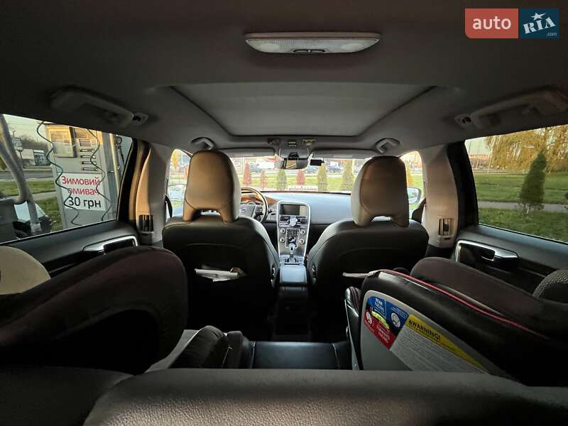 Внедорожник / Кроссовер Volvo XC60 2014 в Львове