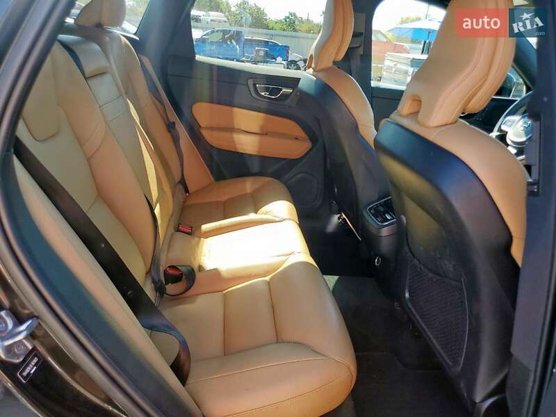Внедорожник / Кроссовер Volvo XC60 2020 в Киеве фото 11 Внедорожник / Кроссовер Volvo XC60 2020 в Киеве