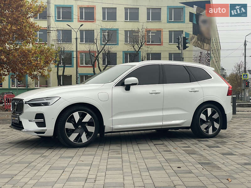 Позашляховик / Кросовер Volvo XC60 2024 в Дніпрі