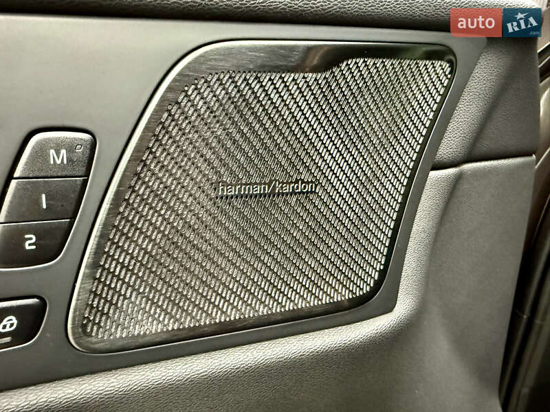 Внедорожник / Кроссовер Volvo XC60 2021 в Днепре фото 13 Внедорожник / Кроссовер Volvo XC60 2021 в Днепре