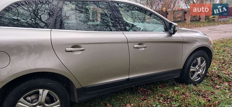 Позашляховик / Кросовер Volvo XC60 2011 в Дубні фото 4 Позашляховик / Кросовер Volvo XC60 2011 в Дубні