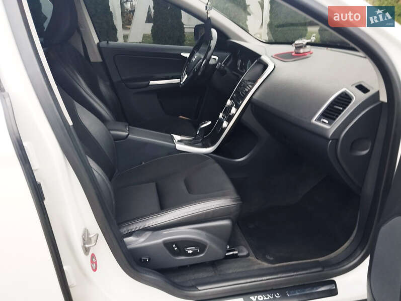 Внедорожник / Кроссовер Volvo XC60 2015 в Одессе фото 17 Внедорожник / Кроссовер Volvo XC60 2015 в Одессе