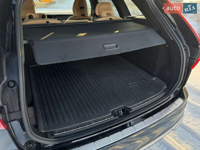 Внедорожник / Кроссовер Volvo XC60 2022 в Ирпене