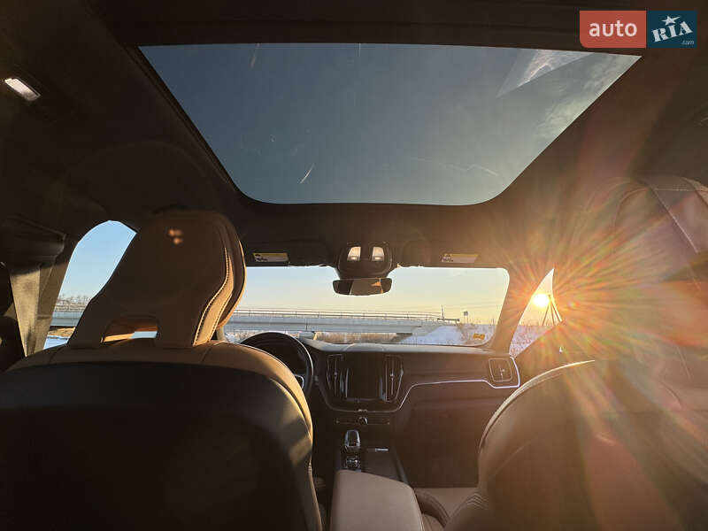 Внедорожник / Кроссовер Volvo XC60 2022 в Ирпене