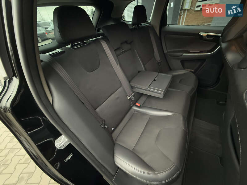 Позашляховик / Кросовер Volvo XC60 2015 в Луцьку