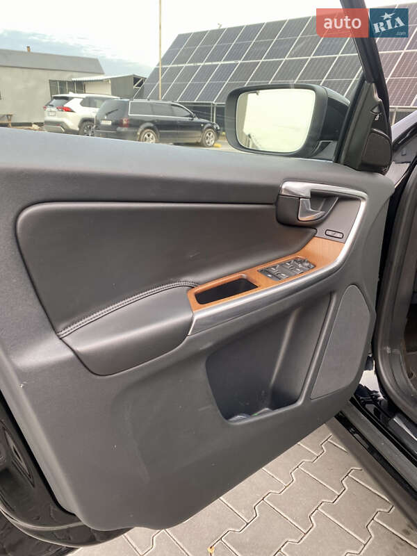 Внедорожник / Кроссовер Volvo XC60 2017 в Владимире фото 12 Внедорожник / Кроссовер Volvo XC60 2017 в Владимире