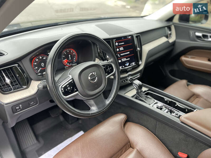 Внедорожник / Кроссовер Volvo XC60 2018 в Луцке