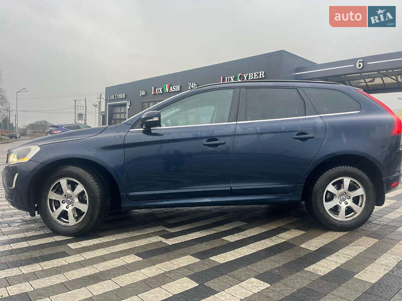Внедорожник / Кроссовер Volvo XC60 2013 в Оброшином