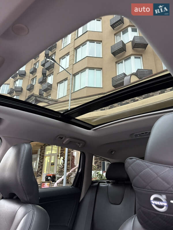 Внедорожник / Кроссовер Volvo XC60 2015 в Киеве