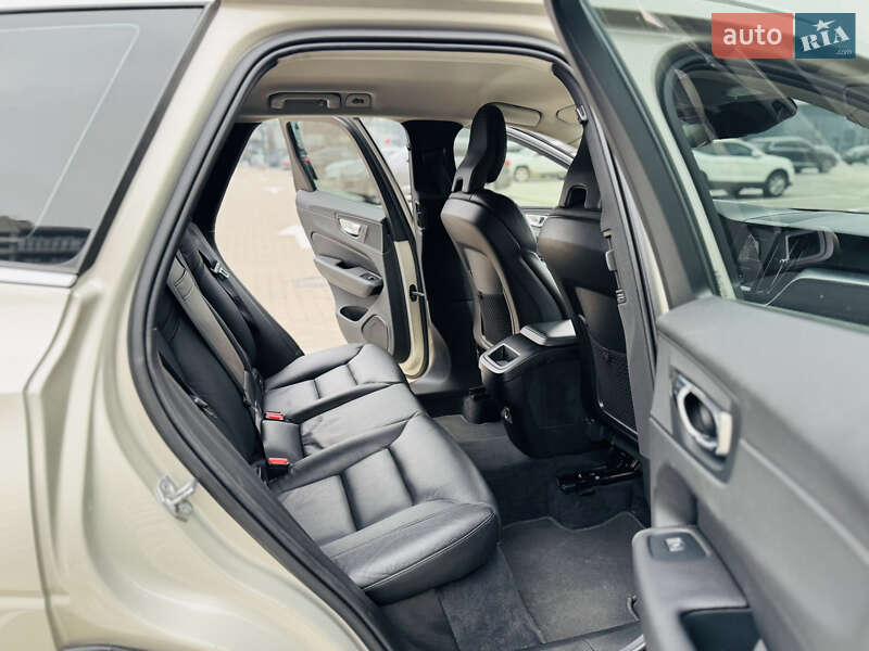 Позашляховик / Кросовер Volvo XC60 2020 в Лохвиці