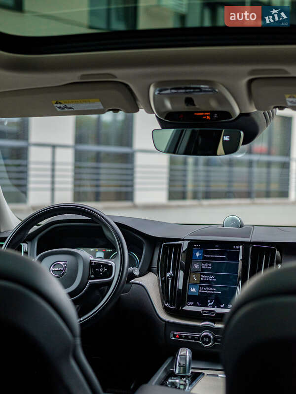 Позашляховик / Кросовер Volvo XC60 2018 в Рівному фото 41 Позашляховик / Кросовер Volvo XC60 2018 в Рівному
