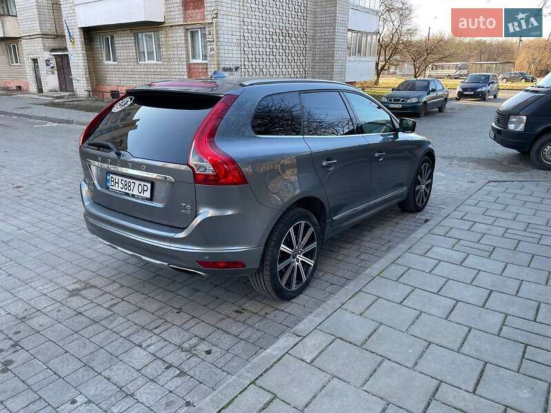 Внедорожник / Кроссовер Volvo XC60 2017 в Львове