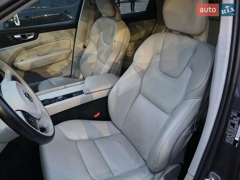 Позашляховик / Кросовер Volvo XC60 2018 в Тернополі фото 6 Позашляховик / Кросовер Volvo XC60 2018 в Тернополі