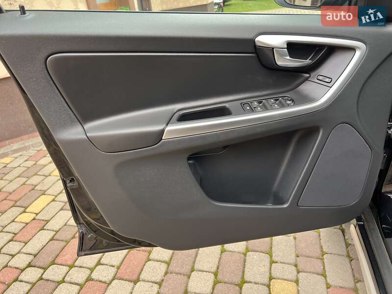 Внедорожник / Кроссовер Volvo XC60 2011 в Ивано-Франковске фото 88 Внедорожник / Кроссовер Volvo XC60 2011 в Ивано-Франковске