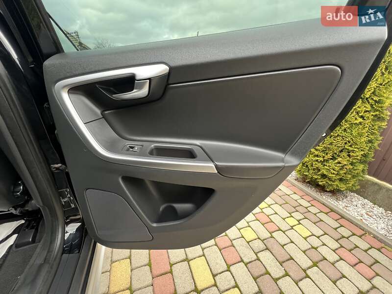 Внедорожник / Кроссовер Volvo XC60 2011 в Ивано-Франковске фото 95 Внедорожник / Кроссовер Volvo XC60 2011 в Ивано-Франковске