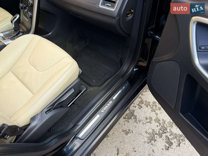 Внедорожник / Кроссовер Volvo XC60 2014 в Тернополе фото 112 Внедорожник / Кроссовер Volvo XC60 2014 в Тернополе