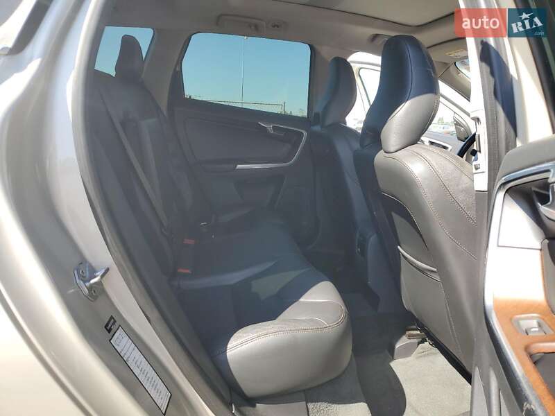 Внедорожник / Кроссовер Volvo XC60 2017 в Киеве