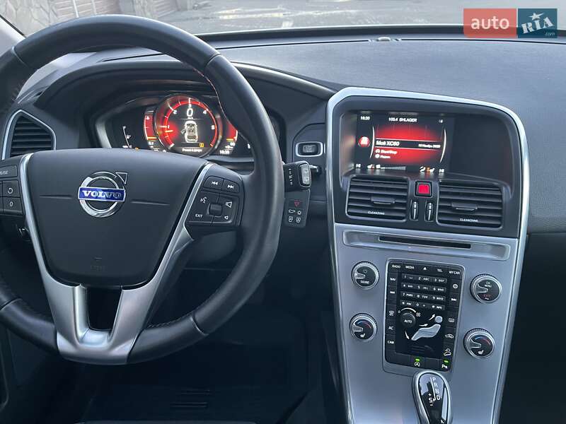 Внедорожник / Кроссовер Volvo XC60 2016 в Луцке фото 11 Внедорожник / Кроссовер Volvo XC60 2016 в Луцке