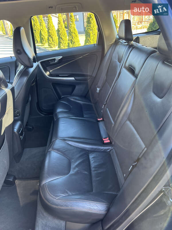 Внедорожник / Кроссовер Volvo XC60 2012 в Луцке