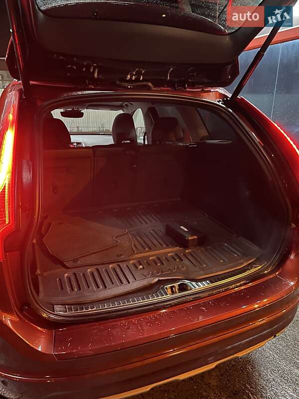 Внедорожник / Кроссовер Volvo XC60 2016 в Львове