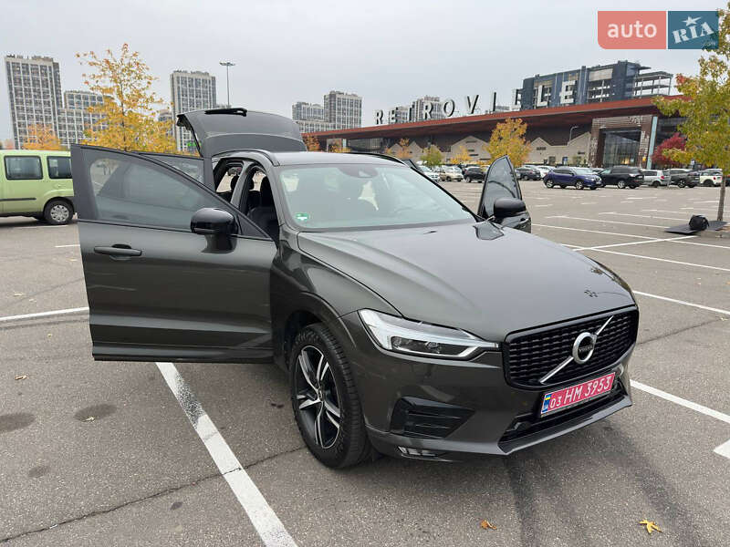 Внедорожник / Кроссовер Volvo XC60 2020 в Киеве