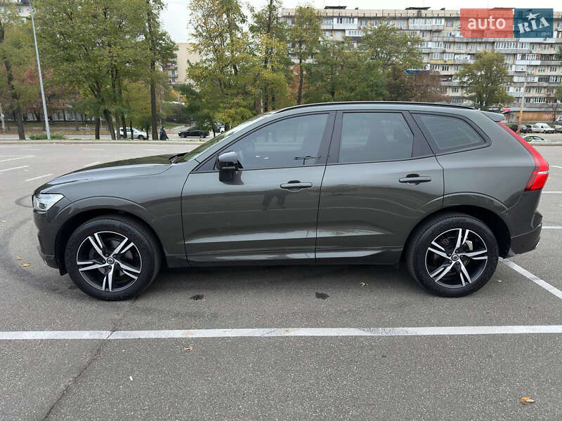 Внедорожник / Кроссовер Volvo XC60 2020 в Киеве