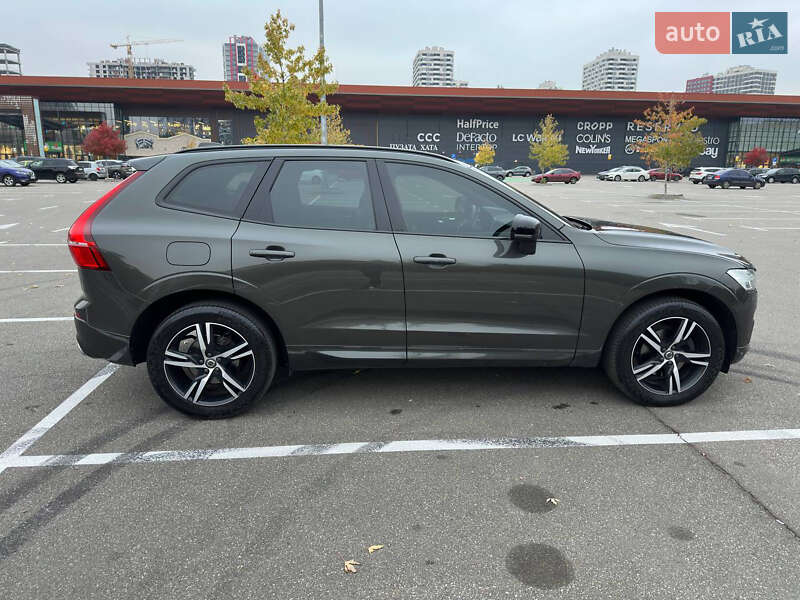 Внедорожник / Кроссовер Volvo XC60 2020 в Киеве