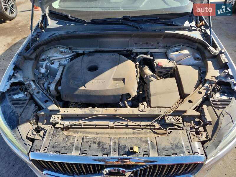 Позашляховик / Кросовер Volvo XC60 2021 в Луцьку