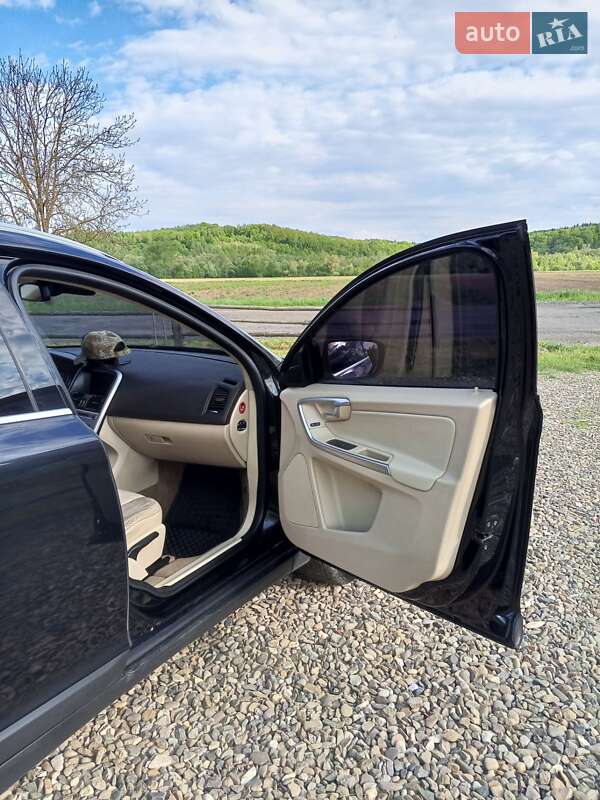 Позашляховик / Кросовер Volvo XC60 2010 в Косові