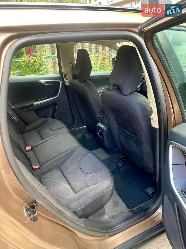 Внедорожник / Кроссовер Volvo XC60 2009 в Львове