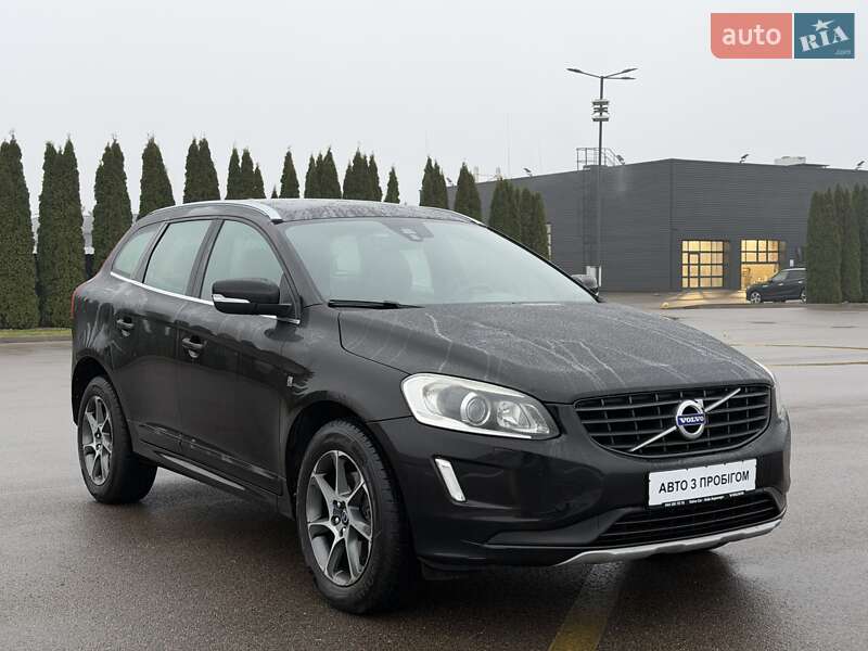 Позашляховик / Кросовер Volvo XC60 2016 в Києві