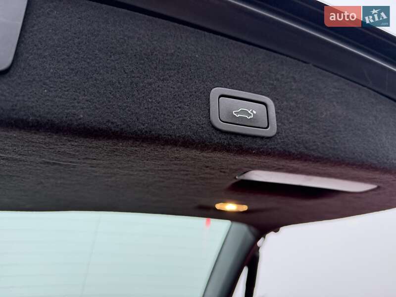 Позашляховик / Кросовер Volvo XC60 2016 в Києві