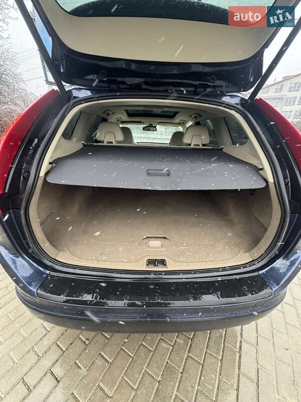 Позашляховик / Кросовер Volvo XC60 2012 в Івано-Франківську