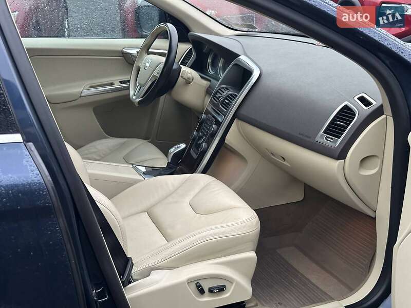 Внедорожник / Кроссовер Volvo XC60 2015 в Луцке