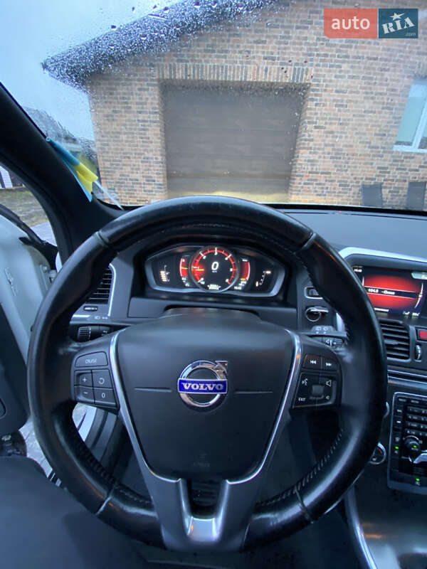 Внедорожник / Кроссовер Volvo XC60 2014 в Сарнах фото 35 Внедорожник / Кроссовер Volvo XC60 2014 в Сарнах