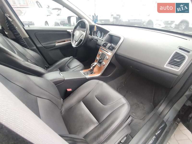 Внедорожник / Кроссовер Volvo XC60 2016 в Киеве фото 35 Внедорожник / Кроссовер Volvo XC60 2016 в Киеве