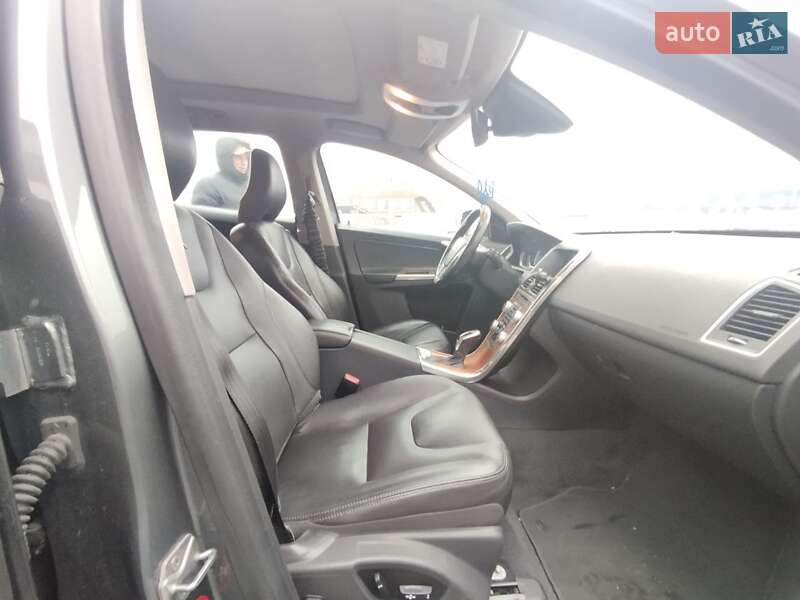 Внедорожник / Кроссовер Volvo XC60 2016 в Киеве фото 59 Внедорожник / Кроссовер Volvo XC60 2016 в Киеве