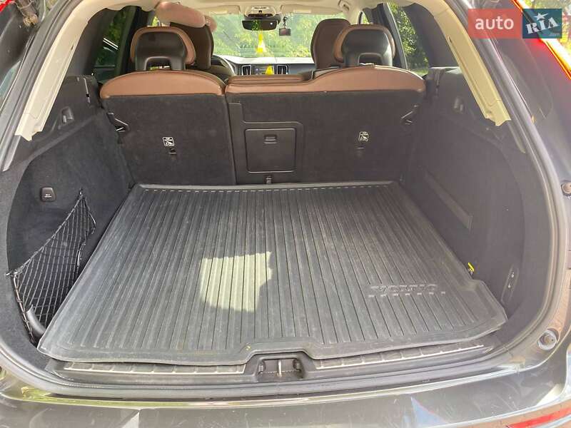 Внедорожник / Кроссовер Volvo XC60 2018 в Ровно