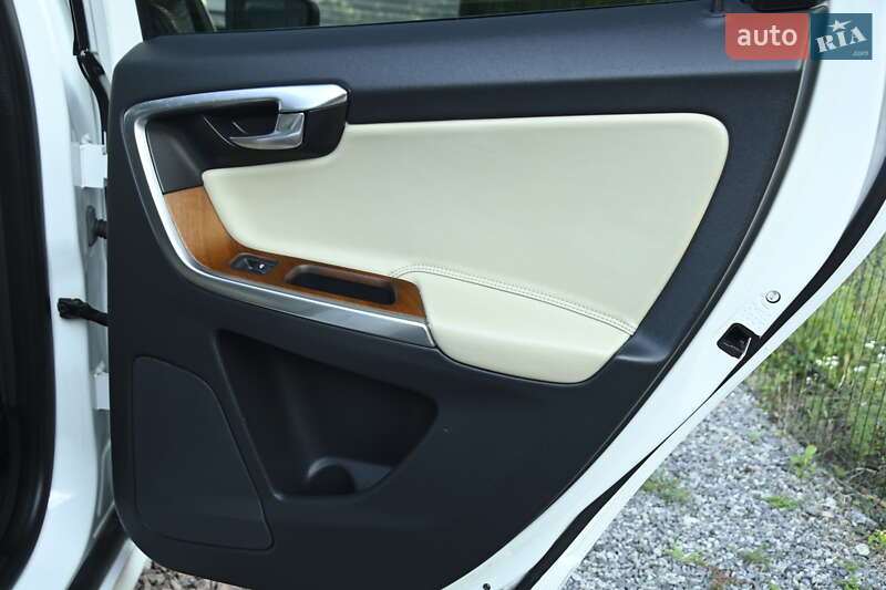 Позашляховик / Кросовер Volvo XC60 2017 в Бердичеві