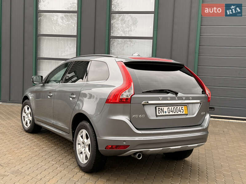 Внедорожник / Кроссовер Volvo XC60 2017 в Ивано-Франковске фото 18 Внедорожник / Кроссовер Volvo XC60 2017 в Ивано-Франковске