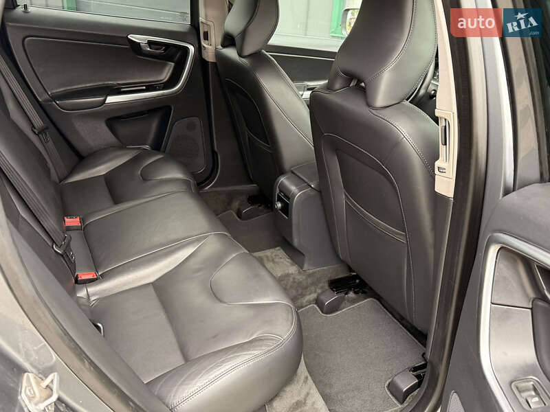Внедорожник / Кроссовер Volvo XC60 2017 в Ивано-Франковске фото 63 Внедорожник / Кроссовер Volvo XC60 2017 в Ивано-Франковске
