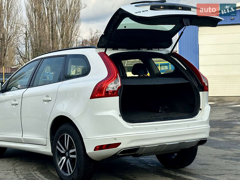 Внедорожник / Кроссовер Volvo XC60 2014 в Киеве фото 15 Внедорожник / Кроссовер Volvo XC60 2014 в Киеве